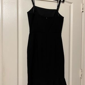 New with tags-Summer whisper light ruffled hem french Connection dress.